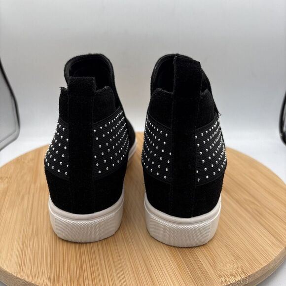 Steve Madden Crushin Black Suede Studded Ankle Booties Womens Size 7.5 M Boots - Picture 5 of 9